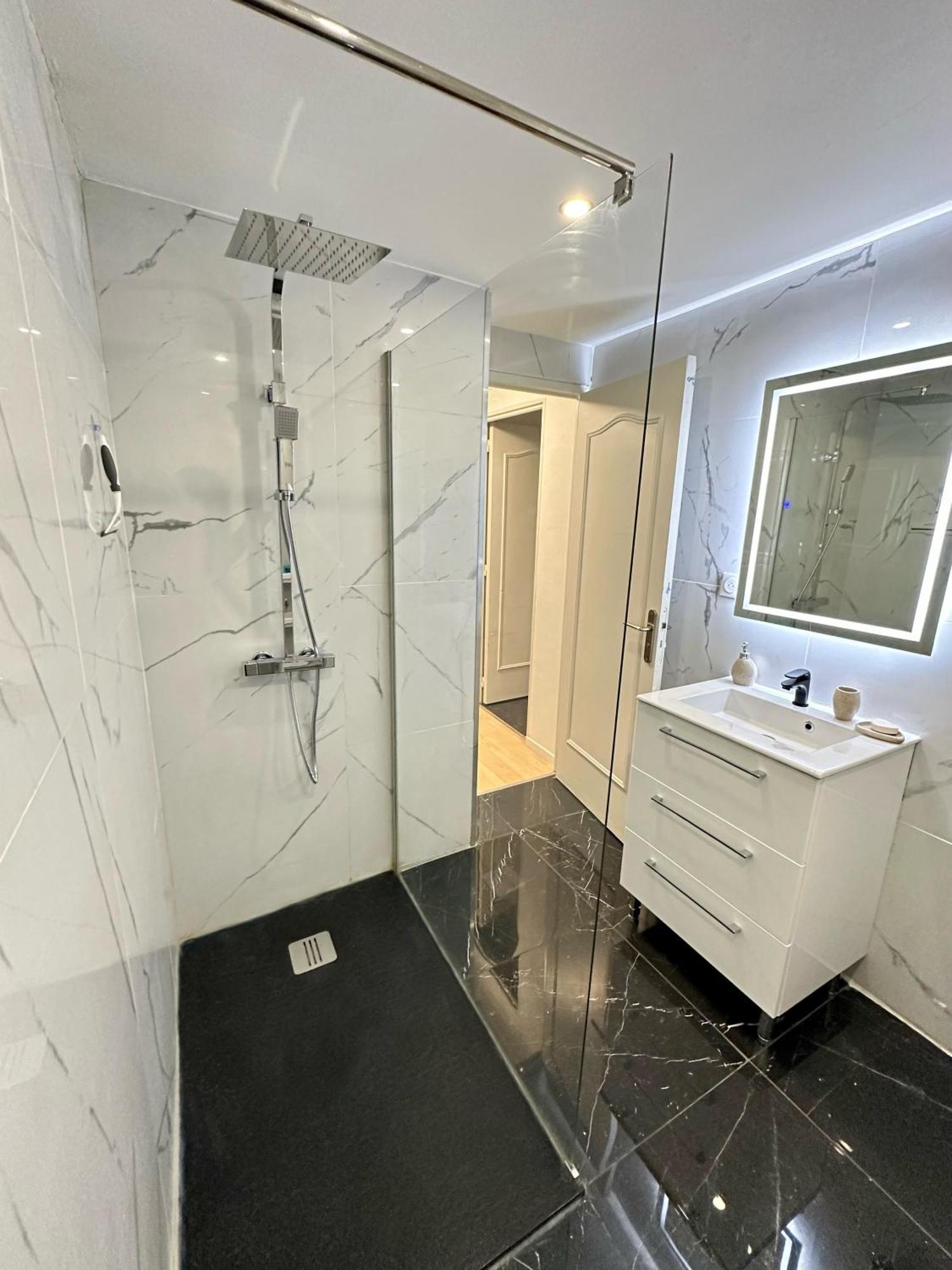Une Belle Maison Avec 2 Chambre Croix Exterior foto