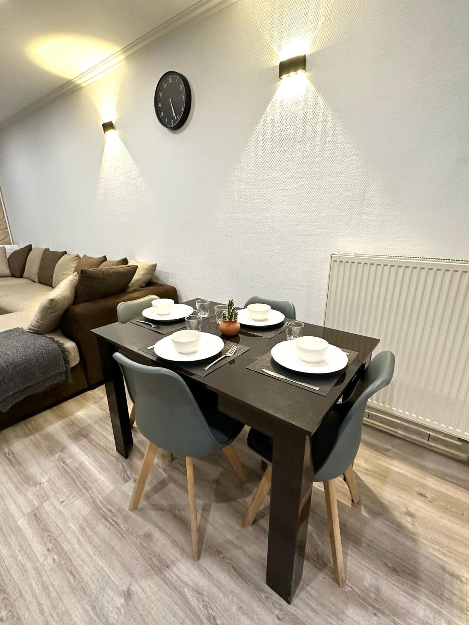 Une Belle Maison Avec 2 Chambre Croix Exterior foto